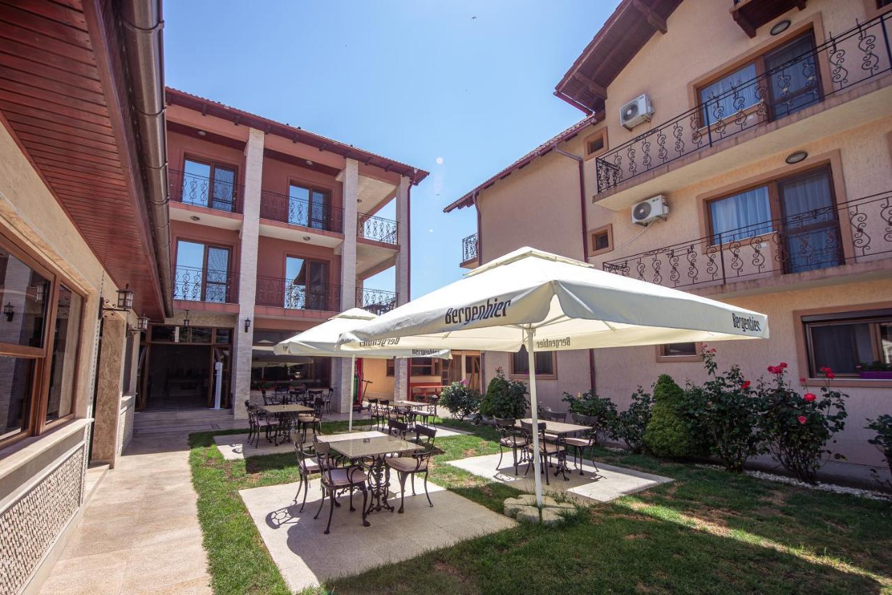 Casa Soarelui Hotel 2 Mai Exterior photo